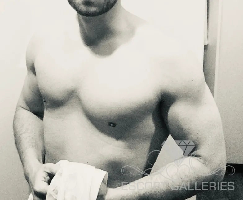 Escorts Berlin, Germany Jaron