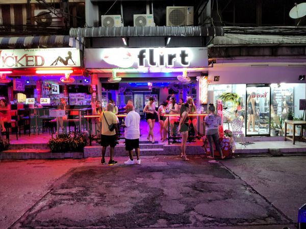 Beer Bar / Go-Go Bar Pattaya, Thailand Flirt Bar