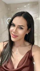 Escorts Leeds, England Daorueng Trans