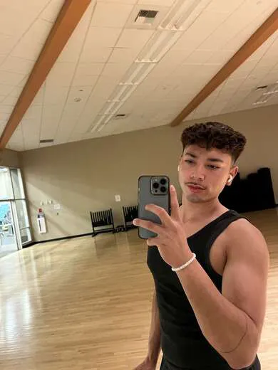 Escorts San Francisco, Argentina Tall Athletic College Boy 🥵