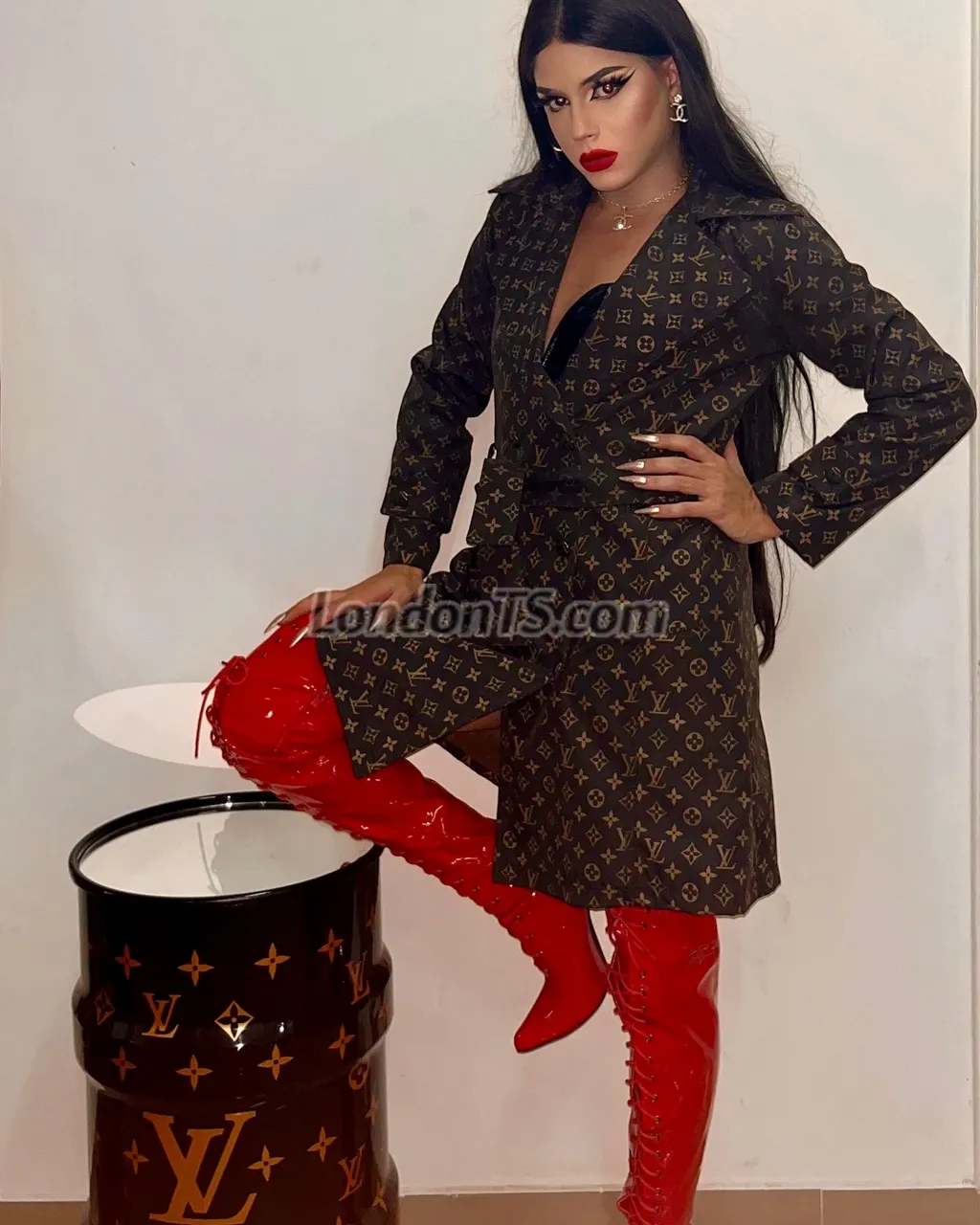 Escorts London, England Isabella HOT XL