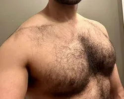 Escorts Atlanta, Georgia Hairy guy with a Micro