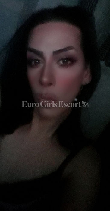 Escorts Podgorica, Montenegro Transexual Hellen