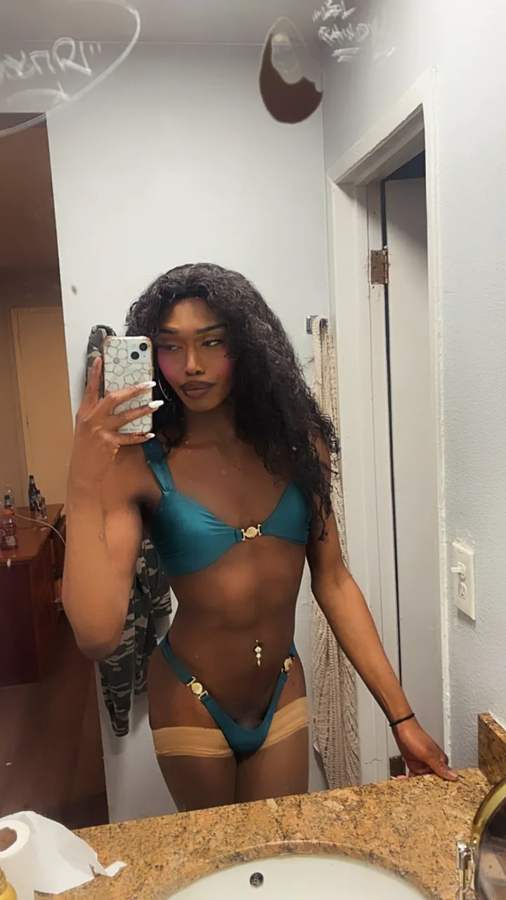 Escorts Ontario, California Kitoria