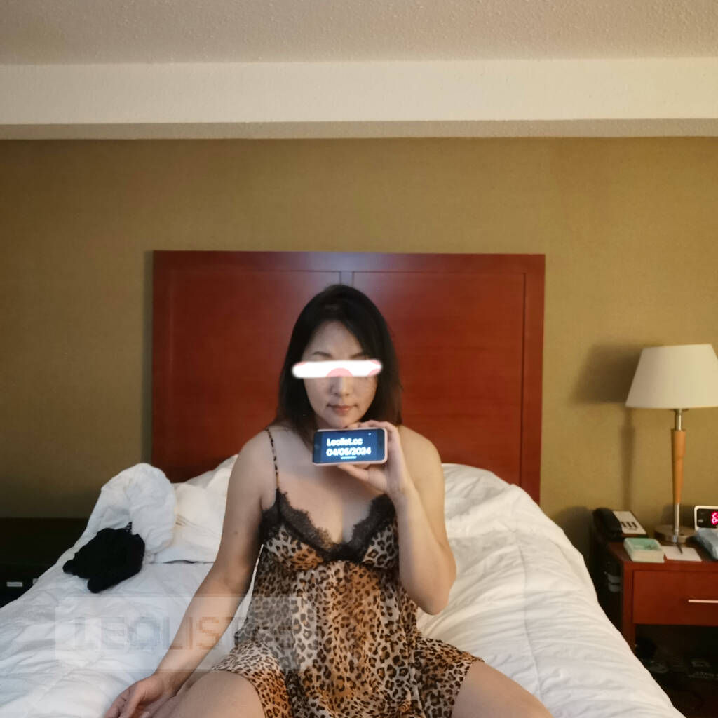 Escorts Halifax, Nova Scotia 140$hh independent asian busty gril 4days in hotel Dartmouth