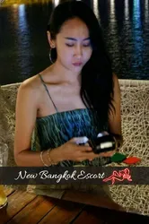 Escorts Bangkok, Thailand Get Ready To Be Impressed Escort Weeny Passionate Kissing