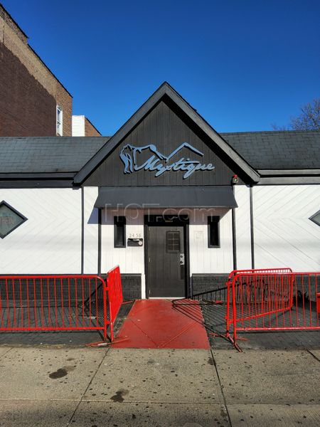 Strip Clubs Bridgeport, Connecticut Mystique