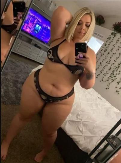 Escorts Portland, Oregon 💞Light Skin Latina👙✔ With Amazing Body👙✔ Cum Enjoy This Wet Kitty💞  28 -