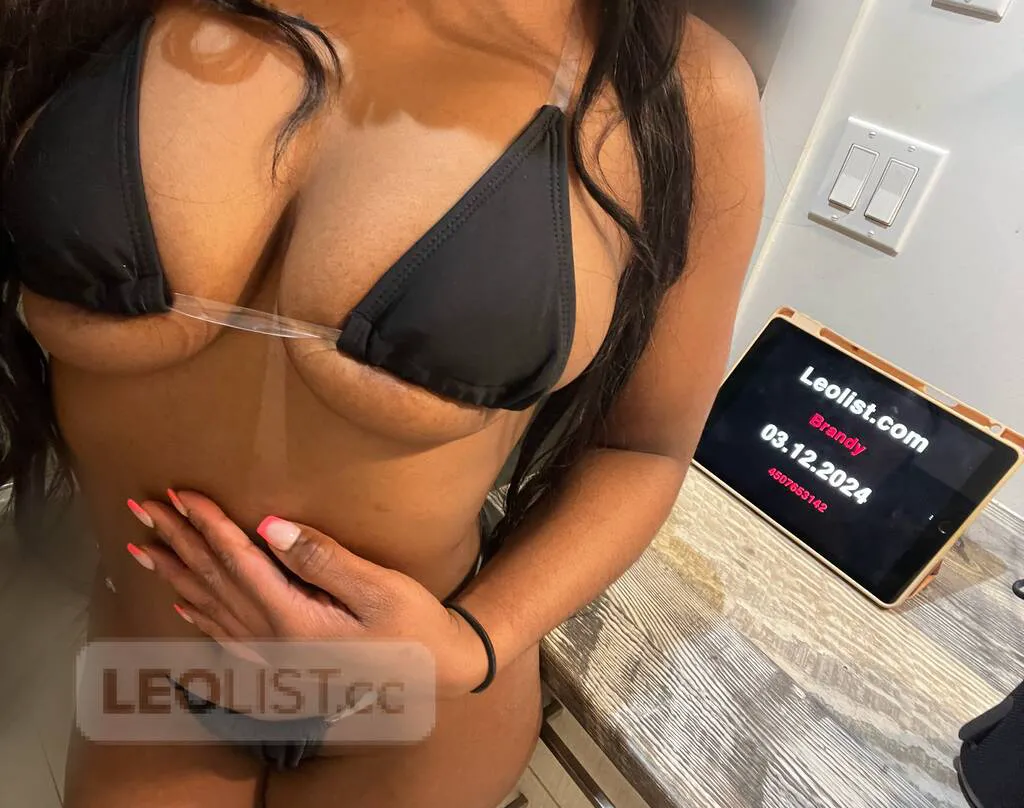 Escorts Saguenay, Quebec Brandy