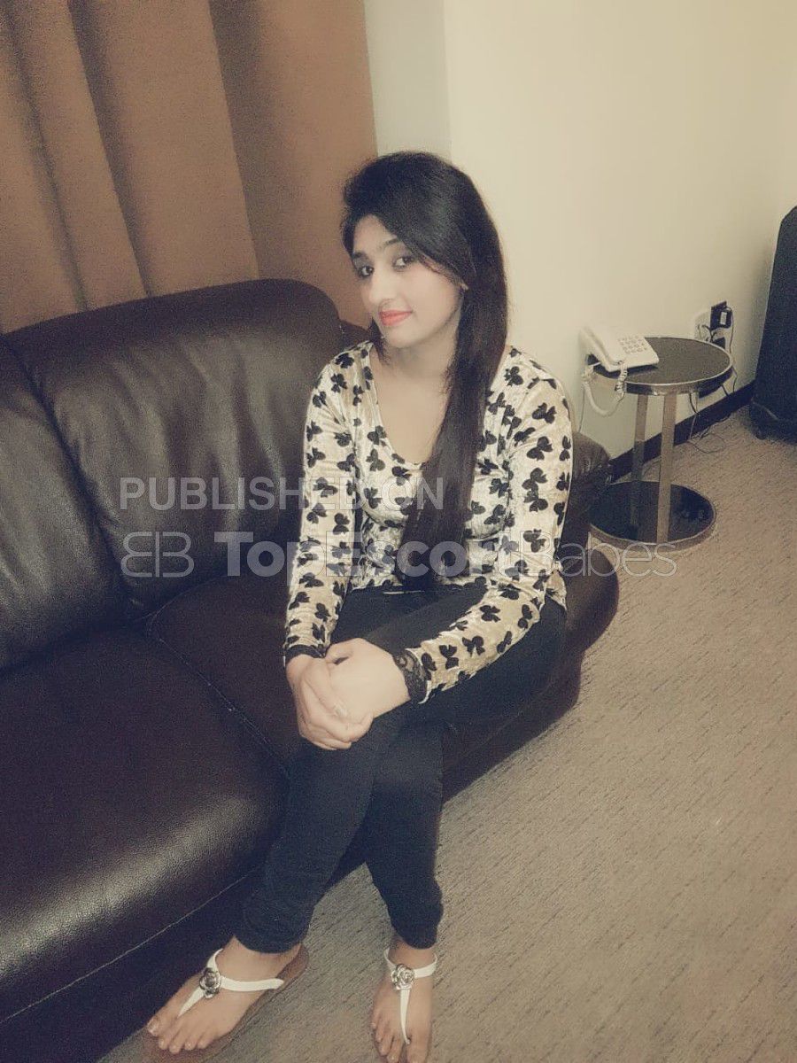 Escorts Dubai, United Arab Emirates Miss Karina