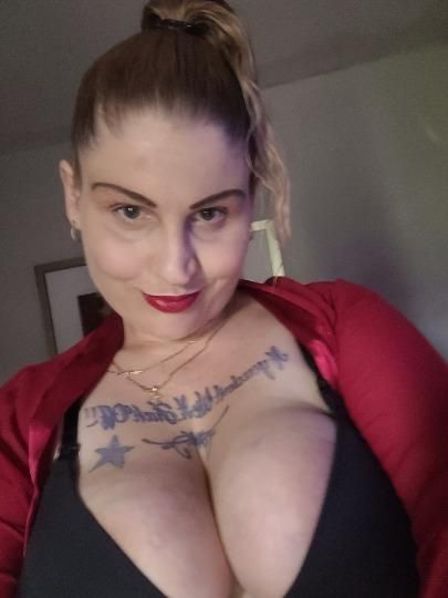 Escorts Niagara, North Dakota GREAT LONG WEEKEND!! WE'LL U CAN COME SEE ME AVALABLE ALL WEEKEND! SERVICES, MASSAGE, I HAVE STRAP ON, TOYS, W.E U R WANTING..OPEN MINDED..