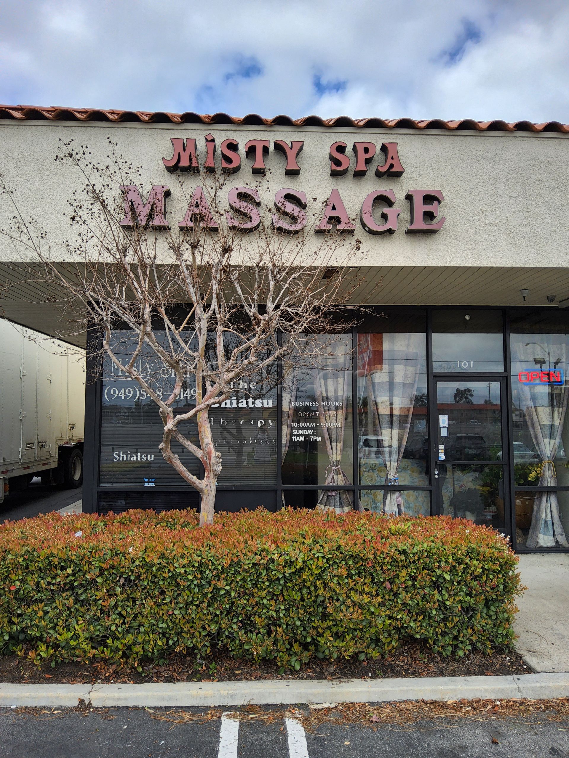 Costa Mesa, California Misty Spa
