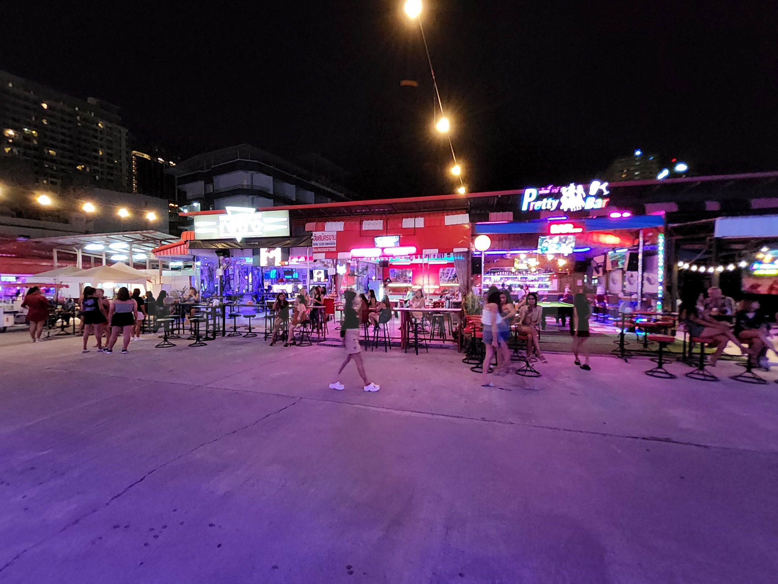 Pattaya, Thailand Moonlight Bar