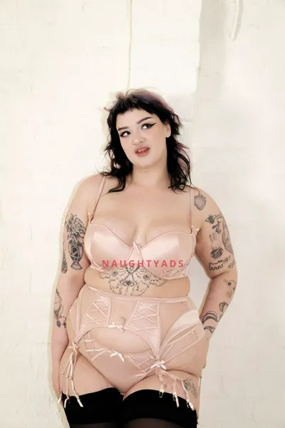 Escorts Melbourne, Australia Daisy Dukes