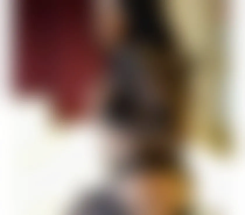 Escorts Finsbury, England CD bottom available
