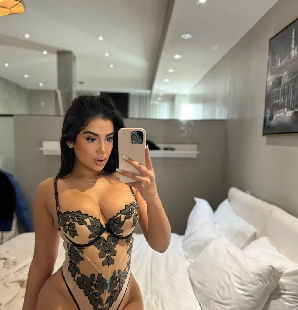 Escorts Niagara Falls, Ontario Maria