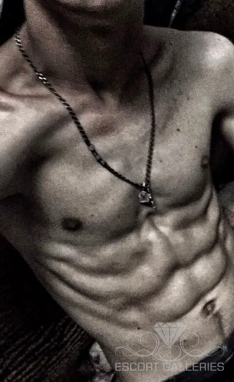 Escorts Kyiv, Ukraine Andry