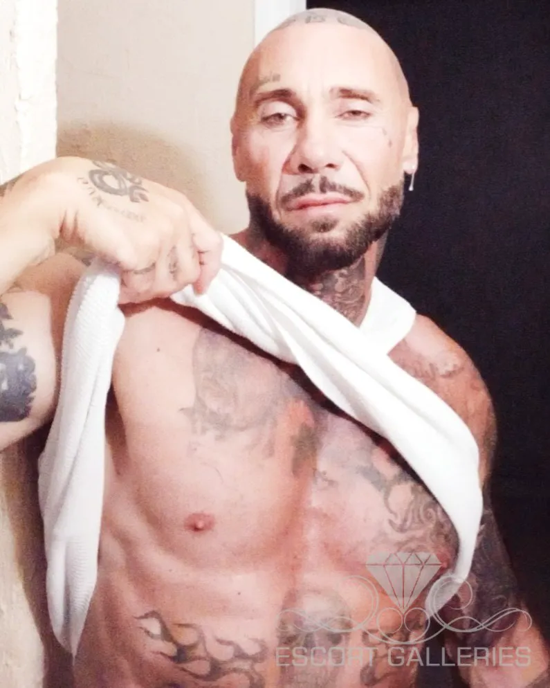 Escorts Nice, France Vincent