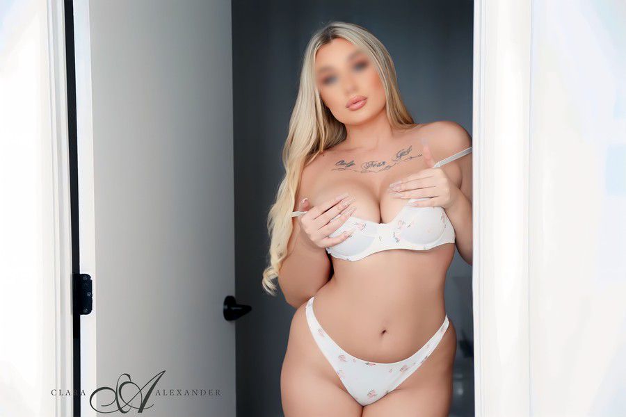 Escorts Cleveland, Ohio ClaraAlexanderVIP