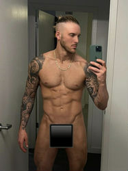 Escorts Chicago, Illinois ZanderSkarsgard