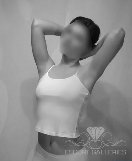 Escorts Prague, Czech Republic Viola