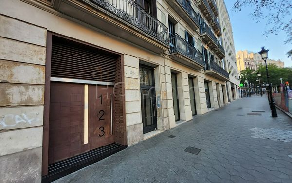 Bordello / Brothel Bar / Brothels - Prive Barcelona, Spain Maison Close