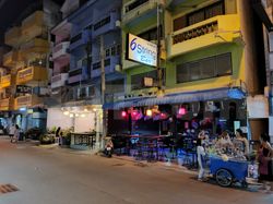 Pattaya, Thailand 6 String Bar