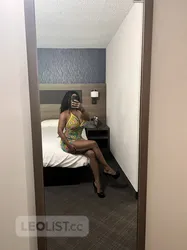 Escorts Cambridge, Ontario Melina