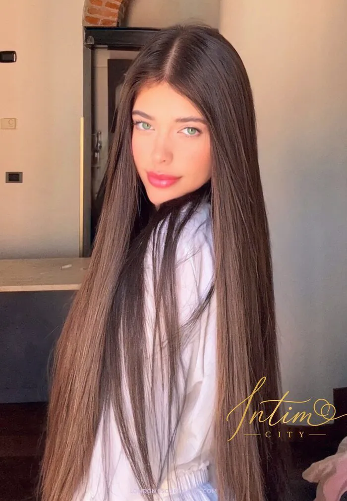 Escorts London, England Natasha – Noir Elite