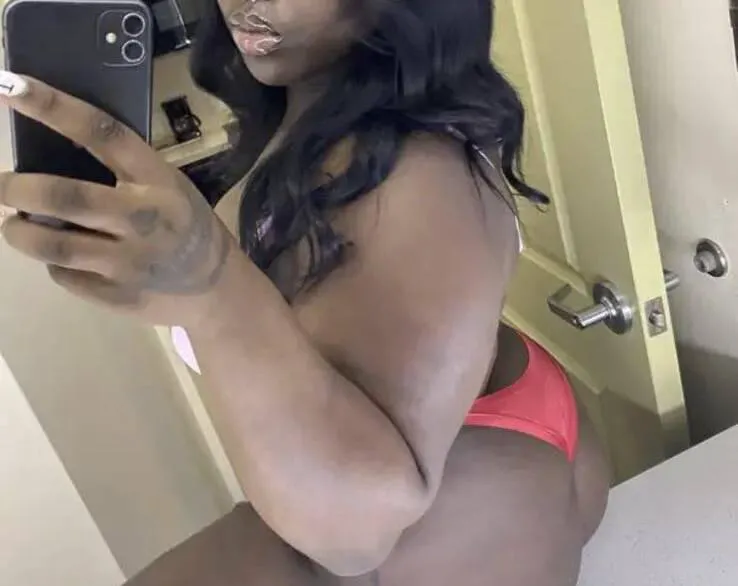 Escorts Quebec City, Quebec Malia
