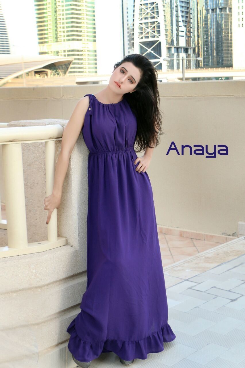 Escorts Dubai, United Arab Emirates Anaya Indian Girl