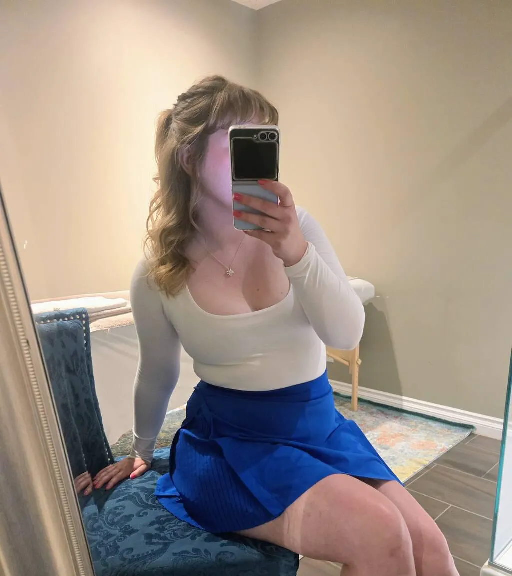 Escorts Niagara Falls, Ontario Daisy Whyte