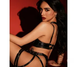 Escorts Leicester, England Shemale dominatrix just top incall outtcall Miss Katy