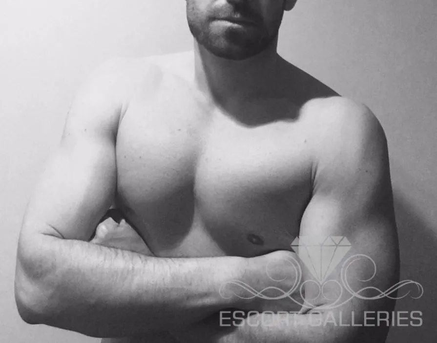 Escorts Berlin, Germany Jaron