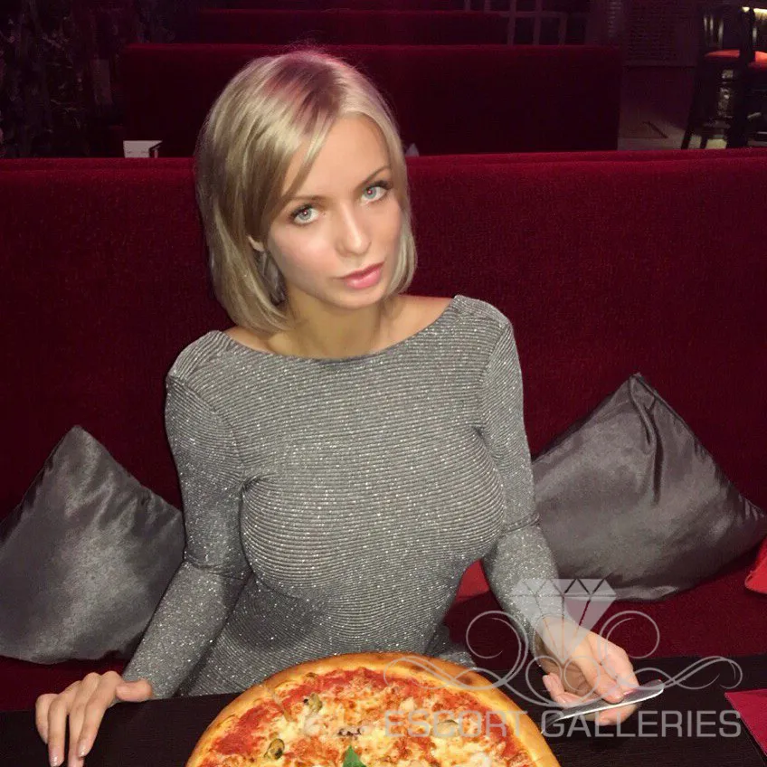 Escorts Paris, France Kate