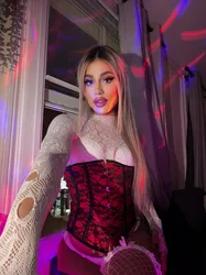 Escorts London, England Jade Hot