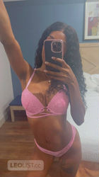 Escorts North York, Ontario pretty little f r e a k • loves to have fun!