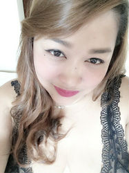 Escorts Makati City, Philippines Elle Sweety