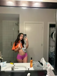 Escorts Victoria, British Columbia Hook up with me