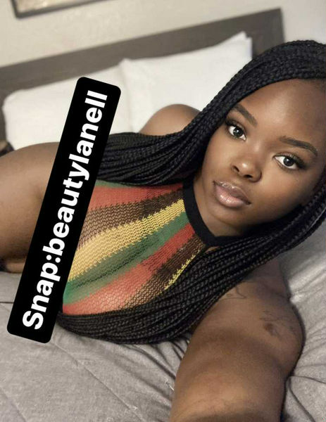 Escorts Atlanta, Georgia Head better than hers 👆🏾pussy 👇🏾 -Incall/outcall