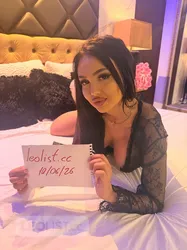 Escorts London, Ontario Izzy