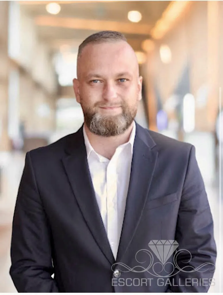 Escorts Koeln, Germany Dennis