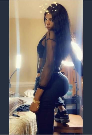 Escorts Suffolk, Virginia Beautiful Chocolate TS Ready To Connect With You