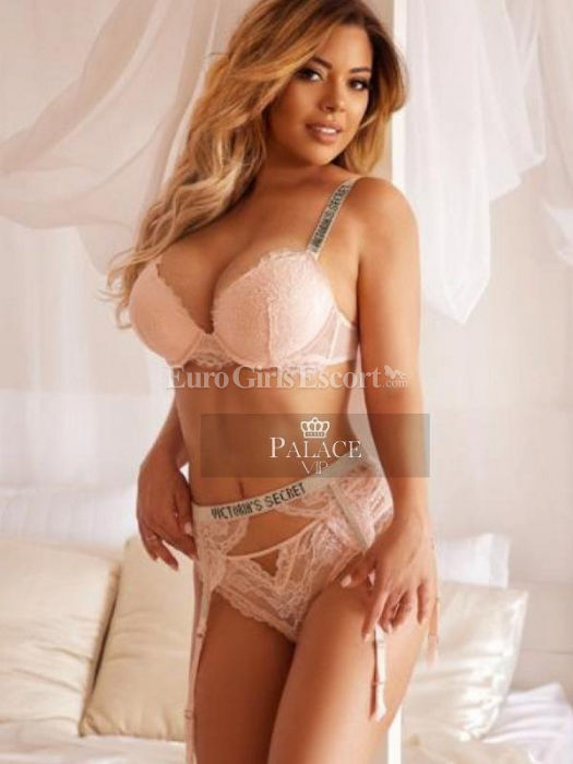 Escorts London, England Felicia