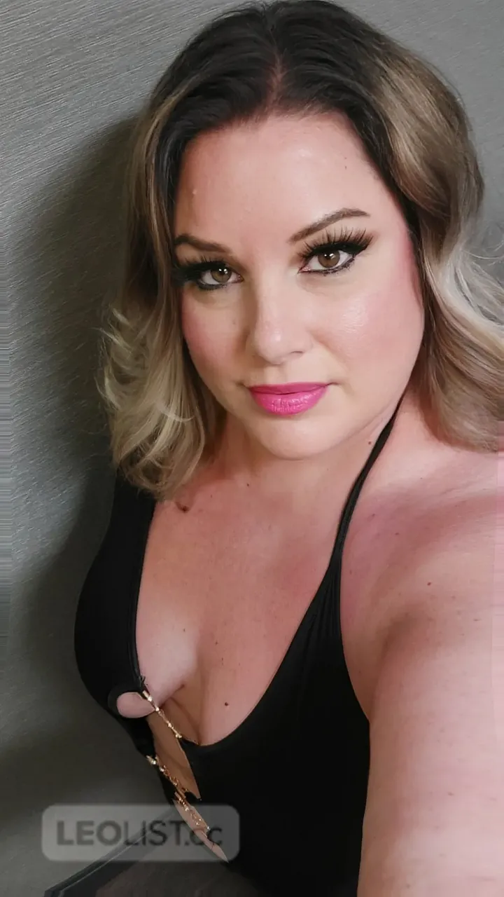 Escorts Guelph, Ontario Catt