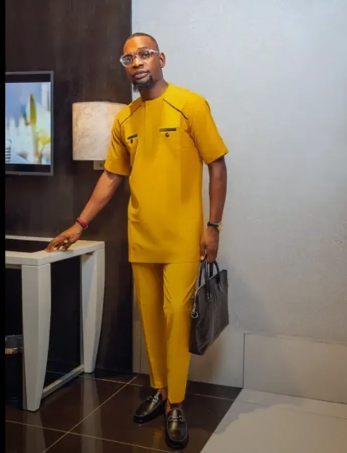 Escorts Bahrain Alex671