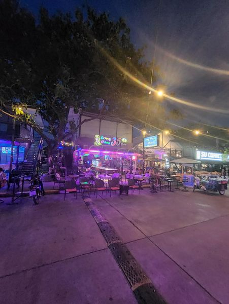 Beer Bar / Go-Go Bar Pattaya, Thailand Long Hang 35 Bar