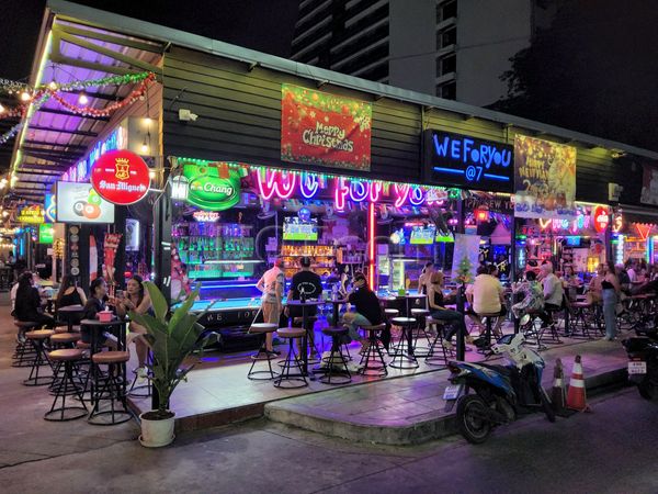 Beer Bar / Go-Go Bar Bangkok, Thailand We for You (Soi 7)