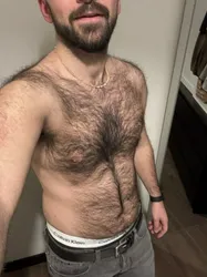 Escorts Amsterdam, Netherlands HairyArabOtter