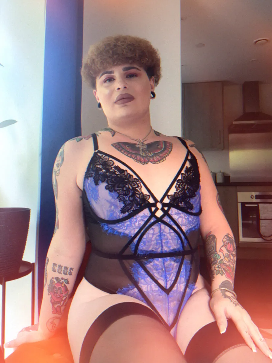 Escorts Birmingham, England British Mothplayboy